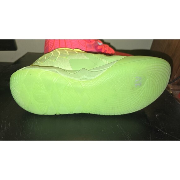 Size 9 - PUMA MB.01 x Rick and Morty Green/Red 2022 Lamelo Ball main image 4